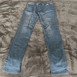 Mens skinny jeans. Has never been worn,